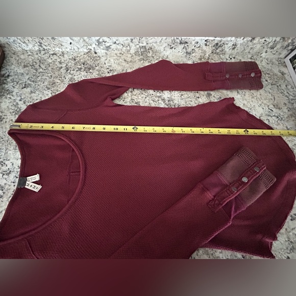 Free People We The Free Sunnie Valley Cuff Thermal Top Boho Maroon Rust Size M - Picture 14 of 14